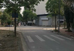 Chính chủ cho thuê nhà c4 có gác xép KĐT Kiến Hưng. Có điện 3 pha
