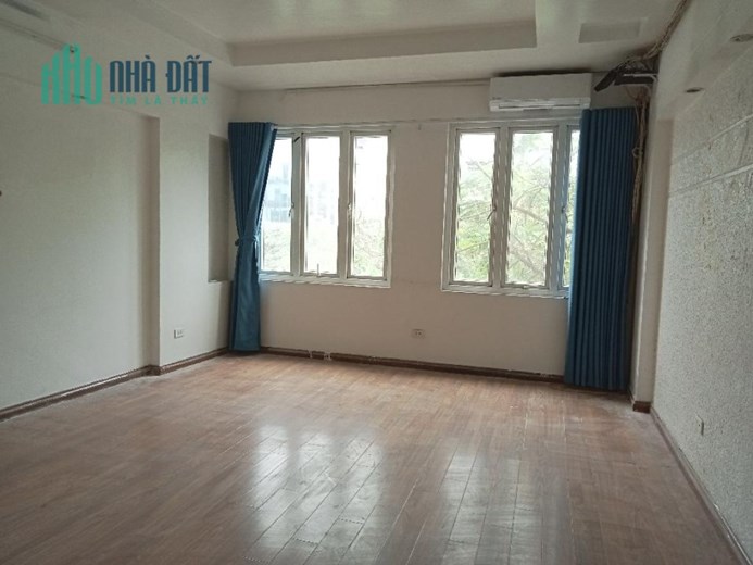 HUỲNH THÚC KHÁNG PHÂN LÔ - Ô TÔ VÒNG QUANH NHÀ 50M * MT4M GIÁ 11.8 TỶ
