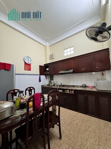 Ngọc Hà ĐỐI DIỆN LĂNG BÁC, Ô TÔ ĐỖ CỬA – 3 tầng 60m 9.5 tỷ - LÔ GÓC, NGÕ THẲNG GẦN PHỐ, KINH DOANH