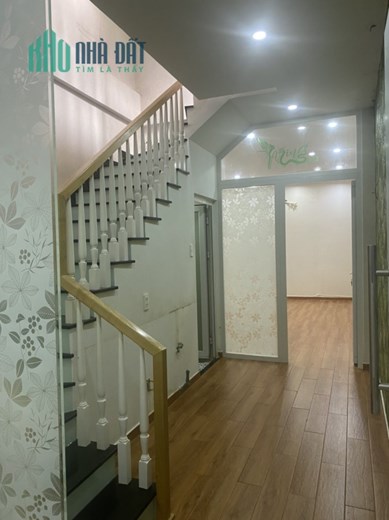 Nhà rẻ thu nhập ổn định mặt tiền Tân Phước 3 x 18m 1 trệt 1 lầu Q10 TP.HCM