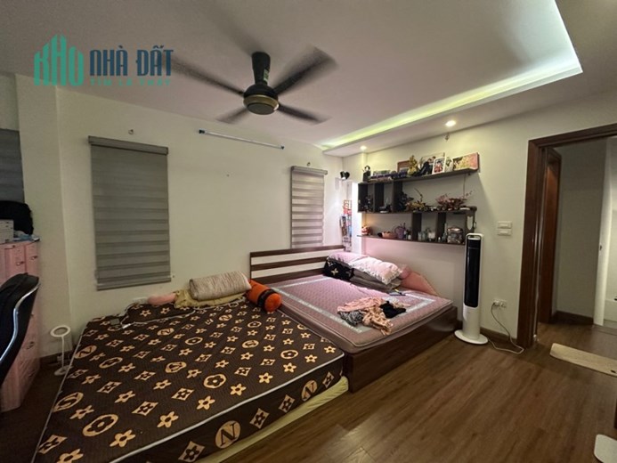 HÀNG HIẾM PHÂN LÔ TRẦN KIM XUYẾN 47M 4 TẦNG Ô TÔ DỪNG ĐỖ VÒNG QUANH NHÀ 12.4 TỶ