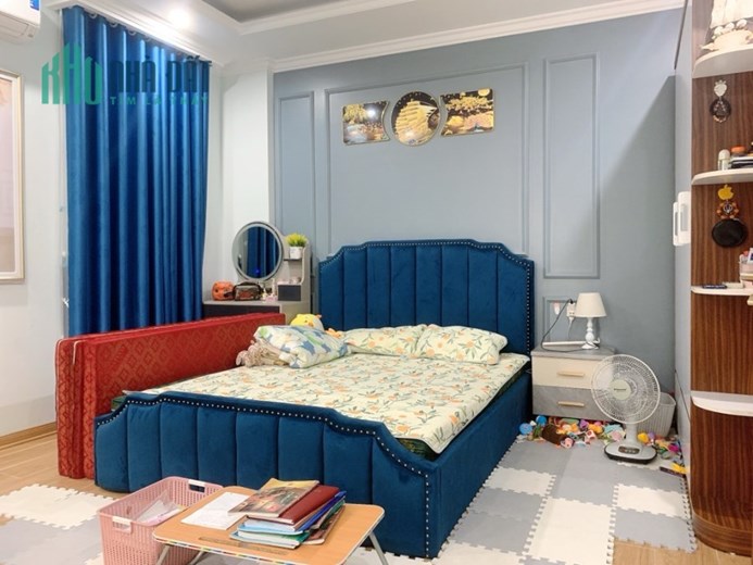 NHÀ ĐẸP THÁI HÀ 50M 5 TẦNG THANG MÁY GARA Ô TÔ KD ỔN ĐỈNH MT5M GIÁ 12.6 TỶ