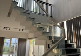 Bán gấp nhà 2 tầng Phường Cẩm An, Hội An, Quảng Nam, 134m2 x 2 tầng, MT 7.7m (miễn TG)