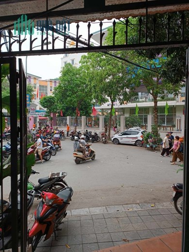 CẦN BÁN CĂN NHÀ PHỐ XUÂN LA, TÂY HỒ. KINH DOANH - Ô TÔ. 100m2*4T, Giá 42 tỷ. LH 0394902347