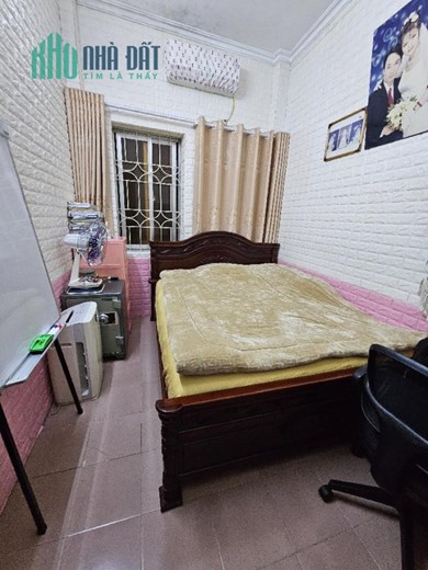 Phố Cửa Nam, NGÕ NÔNG THẲNG SẠCH THOÁNG SÁNG – Nhà MỚI ĐẸP 5 tầng 16m chỉ 2.6 tỷ
