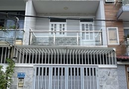 Cần bán nhanh 2 căn nhà vị trí đẹp trung tâm Quận 9, Giá Cực Tốt