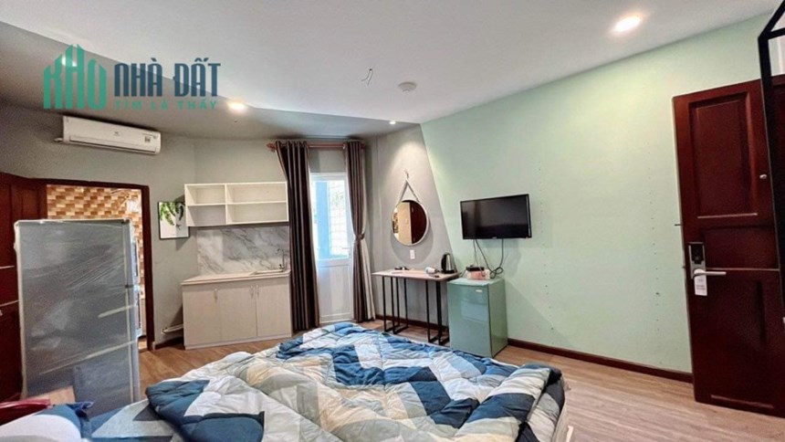 Phòng trọ 24m2 rất xinh full nội thất Nguyễn Trãi trung tâm Sài Gòn .