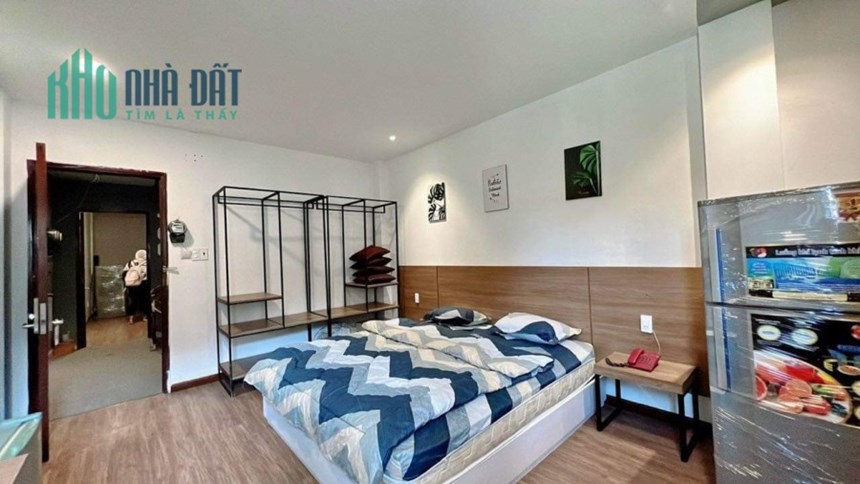 Phòng trọ 24m2 rất xinh full nội thất Nguyễn Trãi trung tâm Sài Gòn .