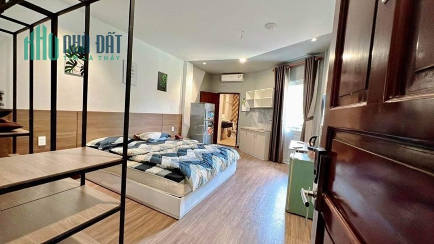 Phòng trọ 24m2 rất xinh full nội thất Nguyễn Trãi trung tâm Sài Gòn .
