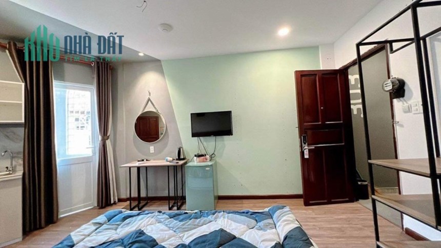 Phòng trọ 24m2 rất xinh full nội thất Nguyễn Trãi trung tâm Sài Gòn .