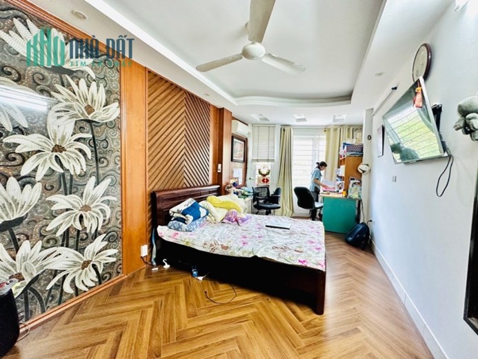 MẶT PHỐ Hàng Bạc (Trung Yên) 28m*5T chỉ 10 tỷ - KINH DOANH SẦM UẤT, NHÀ ĐẸP Ở NGAY, 3 BƯỚC RA BỜ HỒ
