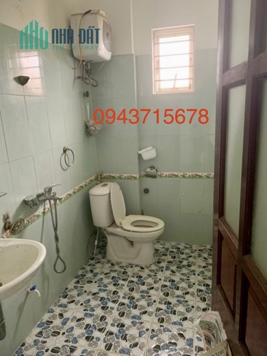 Bán nhà đường Lạc Long Quân ô tô đỗ cửa, kinh doanh 52m x 5 tầng.