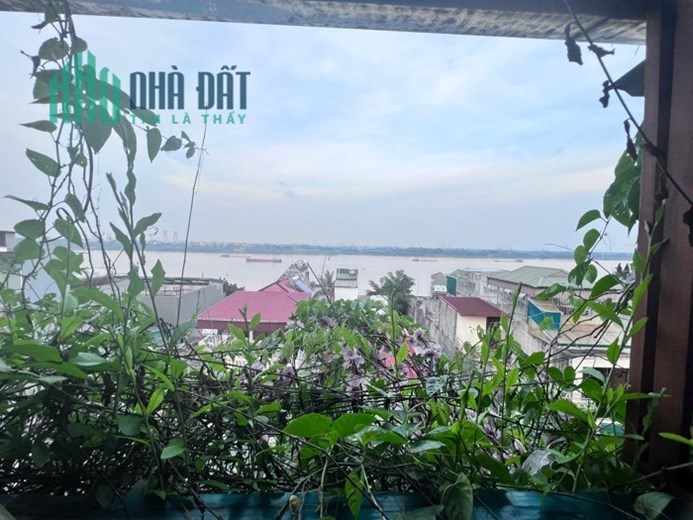 Mặt phố Bạch Đằng – Bên Chẵn - View sông Hồng – Mặt tiền 6.5M - 160m x 3 tầng – 28.5 tỷ