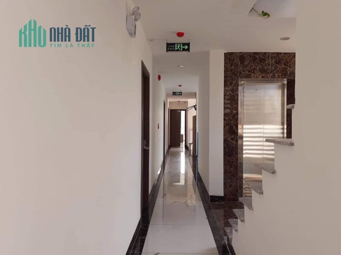Chính Chủ Cần Bán Căn Hộ Cao Cấp Đang Cho Thuê với Dòng Tiền 160tr/tháng , Giá Cực Tốt
