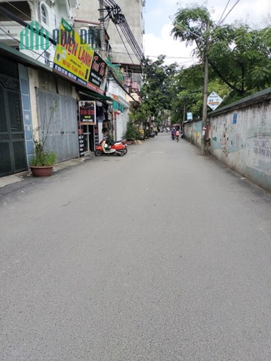 MẶT NGÕ KINH DOANH - Ô TÔ TRÁNH - TIẾP GIÁP TRƯỜNG HỌC CỔ NHUẾ.