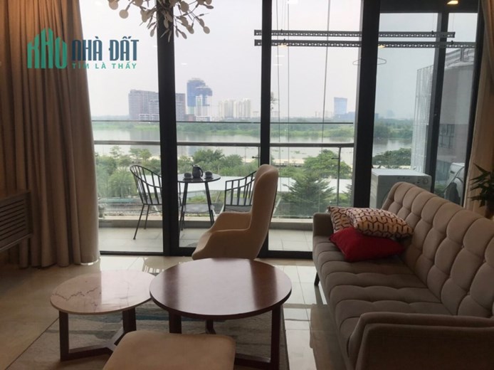 Cần bán căn hộ cao cấp 3 phòng ngủ Vinhome Golden River Quận 1 TP.HCM