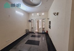 Ngọc Hà đối diện Lăng Bác, Ô TÔ VÀO THẲNG CỬA – 52m  4 tầng chỉ 10.5 tỷ