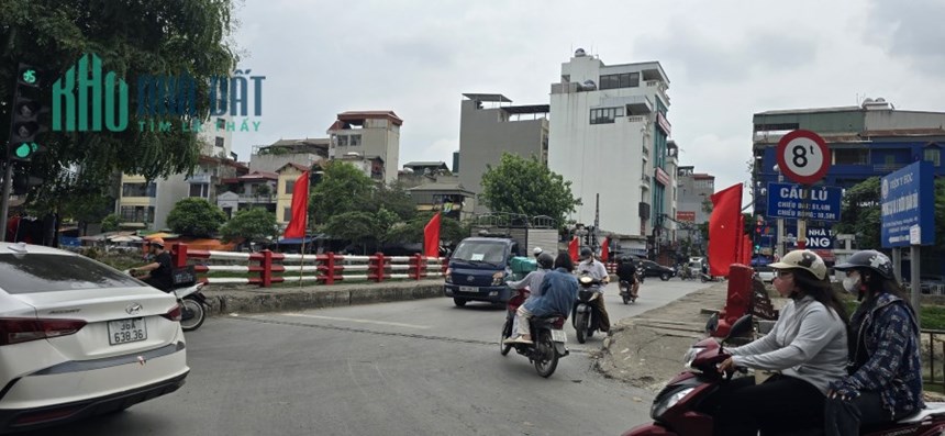 Nhà 5 tầng phố Kim Giang Cạnh cầu Lủ, 140m2, MT 6.4m, dòng tiền 600tr/năm,