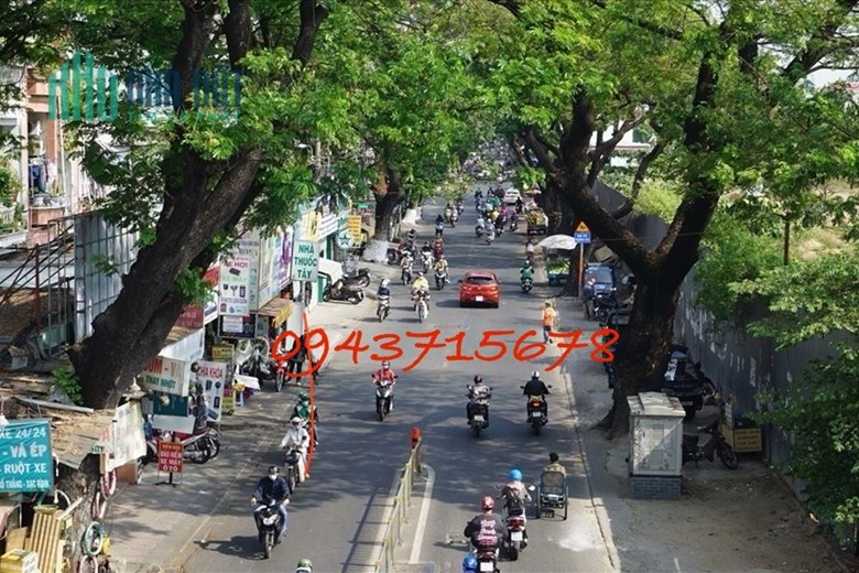 Bán nhà 3 tầng x 32m3 tại Đường Hoàng hoa Thám, Quận Ba Đình, Hà Nội giá 3 tỷ  700 triệu.