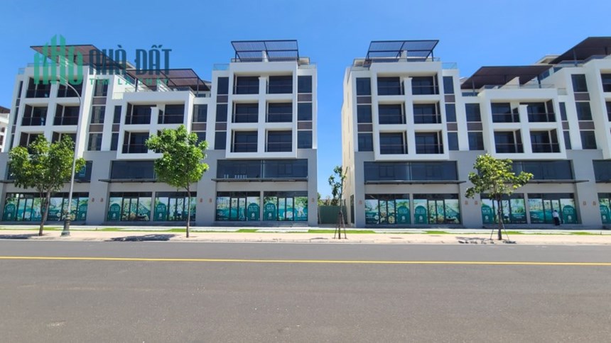 Cần bán Shophouse Biển mới đẹp 368m2 Tổ Hợp Nghỉ Dưỡng L'Aurora Phú Yên