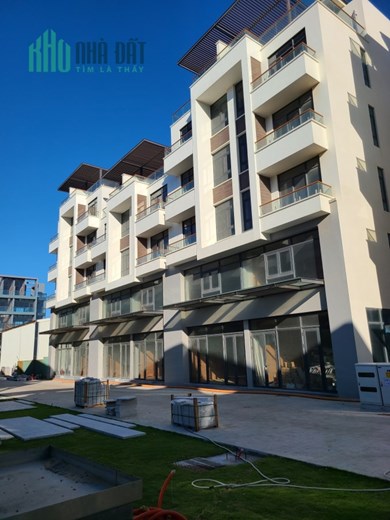 Cần bán Shophouse Biển mới đẹp 368m2 Tổ Hợp Nghỉ Dưỡng L'Aurora Phú Yên