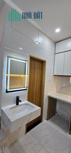 Hotttttt - hẻm xe hơi khu nhà giàu - văn minh yên tĩnh - chỉ 2.3 tỷ