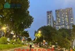 Bán nhà nhà 5 tầng x103m2 phố kim mã ô tô đỗ cửa.