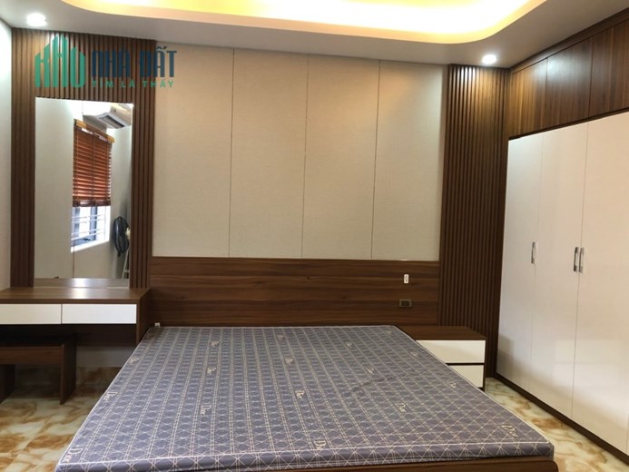 Cần bán nhà 6 tầng mới xây tại Hạ Long. Giá chỉ 13,xx tỷ
