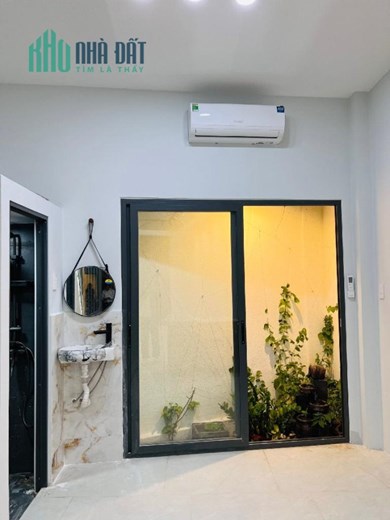Xe hơi đỗ cửa - 4 tầng BTCT - sổ nở hậu tài lộc -chỉ hơn 7 củ tỏi