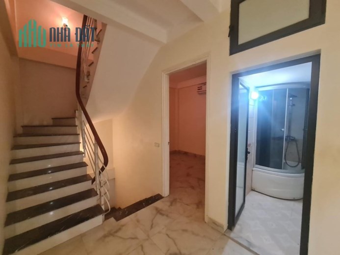 Có thể soạn tin bất cứ lúc nào rảnh, bạn có thể lên lịch vào buổi tối hôm trước, không cần mỗi sáng
