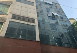 Bán toà nhà văn phòng và căn hộ cho thuê phố Linh Lang - Đào Tấn 90m2 x 8 t mt 7,3 m giá 37.5 tỷ