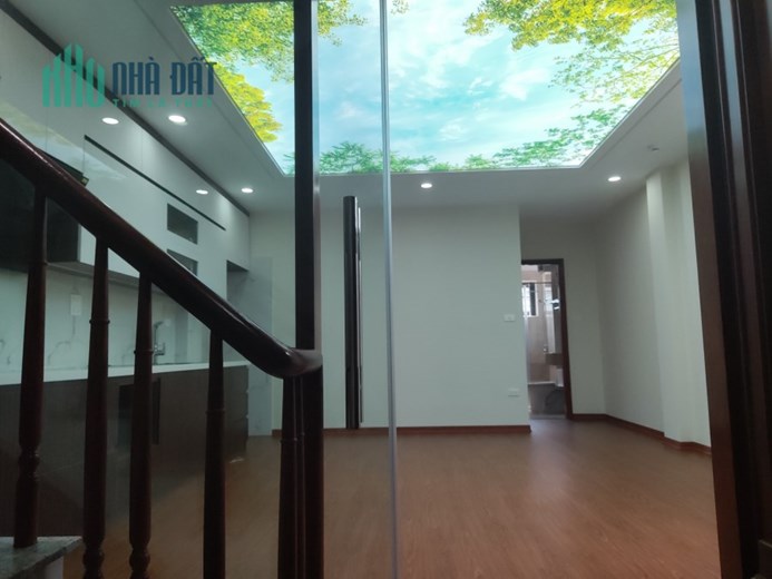 Bán nhà ngõ 376 Đường Bưởi,Vĩnh Phúc, gần khu 7,2 Ha dt 45m2 x 6 t thang máy giá 9,5 tỷ