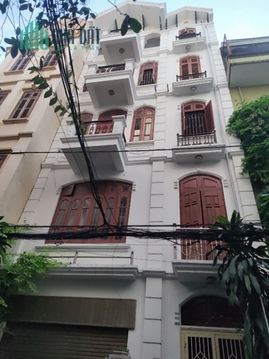 Bán nhà phố Nguyễn Văn Huyên sát công viên Nghĩa Đô DT 84m², MT 14m x 4 T đường 6 m giá 26 tỷ