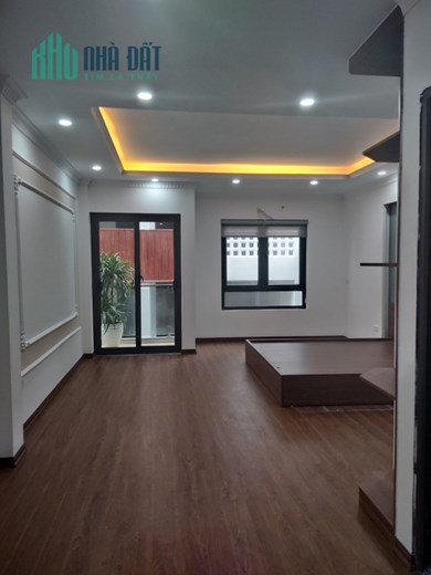 Bán nhà phố Phú Diễn, Vũ Đạo An, Quận Bắc Từ Liêm dt 35 m2 x 5 t mới tinh giá 4,35 tỷ