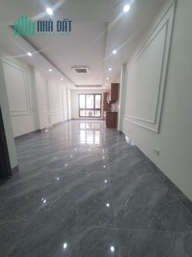 Bán nhà phố Phùng Chí Kiên, Cầu Giấy 55m², 7 tầng MT 4.5m, thang máy, gara ô tô giá 16,5 tỷ