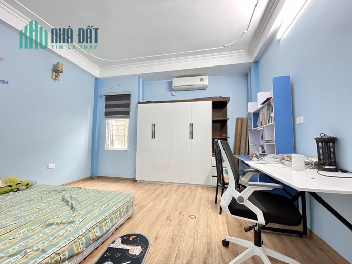 Bán nhà Mỹ Đình 1,Quận NamTừ Liêm dt 50m2 x 4 t mặt tiền 4,2 m ra phố 15 m giá 9.8 tỷ