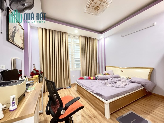Bán nhà Mỹ Đình 1,Quận NamTừ Liêm dt 50m2 x 4 t mặt tiền 4,2 m ra phố 15 m giá 9.8 tỷ