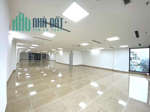 Bán Tòa Văn Phòng 9 Tầng Mặt Phố Ngô Gia Tự. Vị Trí Đắc Địa.DT 348m2.Mt 8.2m nở hậu 12m. Giá 130 TỶ