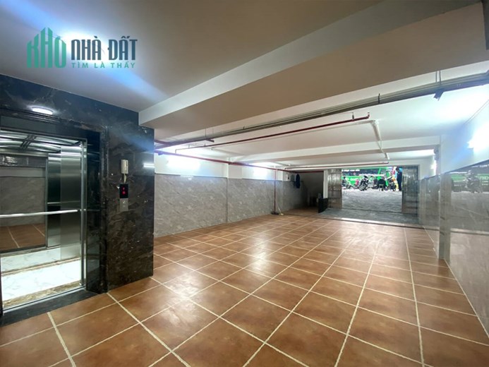 Bán Gấp Tòa Văn Phòng 8 Tầng Mặt Phố Quang Trung, 2 mặt đường to.DT 155m2. Giá 50 TỶ