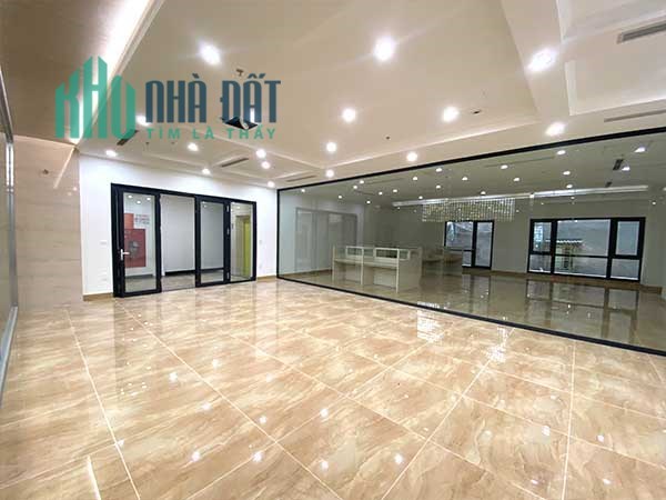 Bán Tòa VP VIP 9 Tầng Mặt Phố Tôn Đức Thăng. Đang cho thuê 1,2 tỷ/tháng. DT 550m2. Giá 450 TỶ