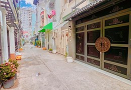 BÁN GẤP NHÀ HẺM XE HƠI-NGUYỄN SƠN-TÂN PHÚ-CHỈ NHỉnh 5 tỷ
