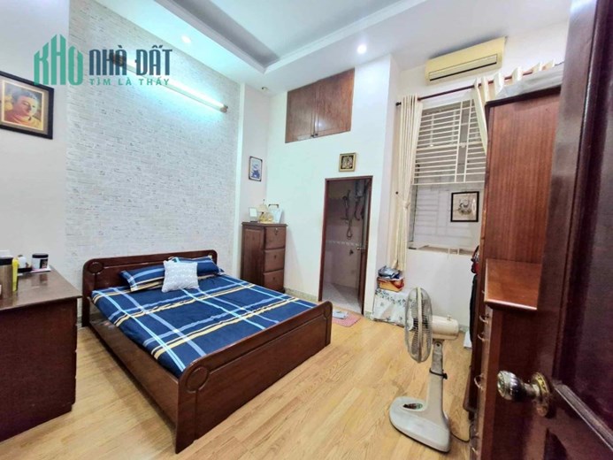 Đỉnh Hẻm Xe Tải Thông Lê Quang Định, P7, Bình Thạnh, 64m2 (4x16), Chỉ 9.9 Tỷ .