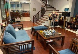 Bán biệt thự phân lô đường Giảng Võ - Đống Đa - DT 60m2 5T MT 5.8m giá 25 tỷ