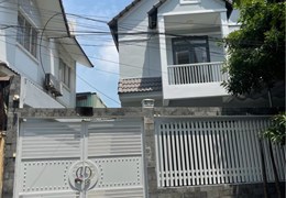 Biệt Thự Mini - Mặt Tiền Ngay Trung Tâm Quận 7 - Kế Bên  Cầu Phú Mỹ - 168m2 - Ngang Bề Thế 11M - 2