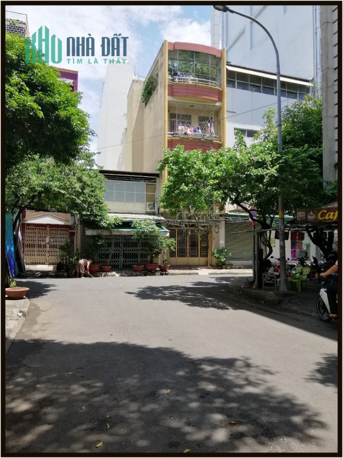 Nhà phố rẻ 1 trệt 3 lầu Trần Quang Diệu Quận 3 Thành Phố Hồ Chí Minh