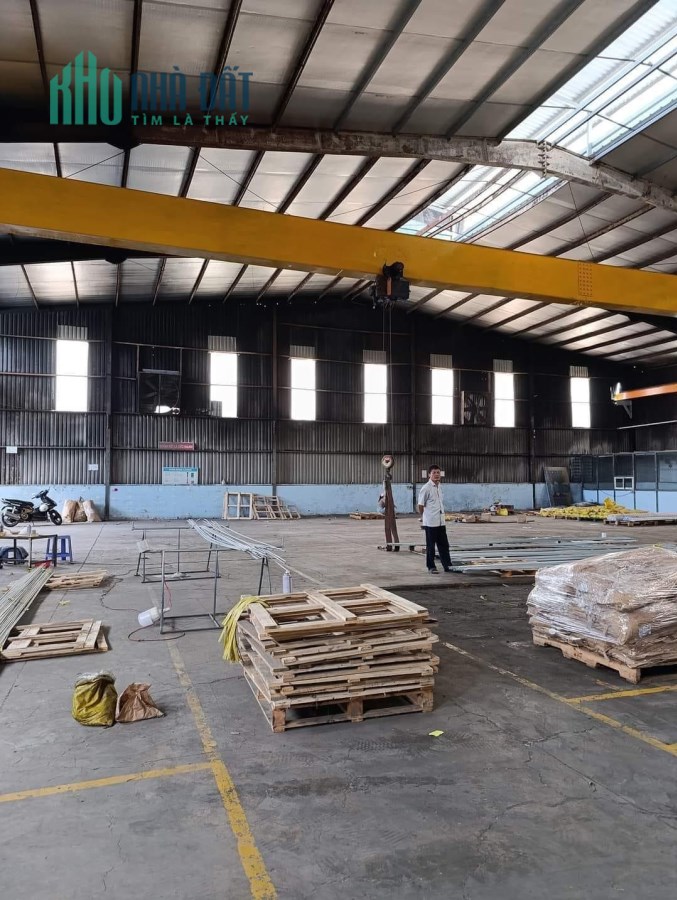 Kho xưởng cho thuê có cẩu trục 1600m2, 900m2 Ql1A Quận 12