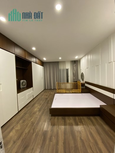 Bán nhà đẹp phố Đội Cấn, Ba Đình dt 47 m2 x 5 t mt 4,2 m ô tô cách 15 m giá 11,3 tỷ