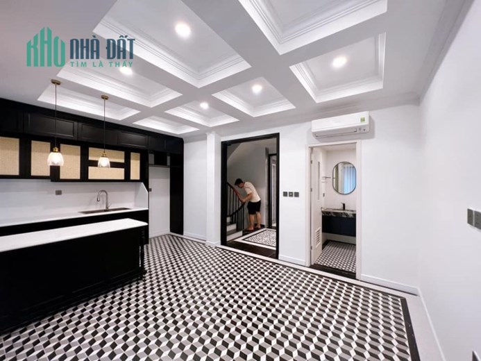 Nhượng nhà đường Bưởi ngõ 2 ô tránh trước sau, dt 75m x 6 tầng, thang máy, thiết kế hiện đại.