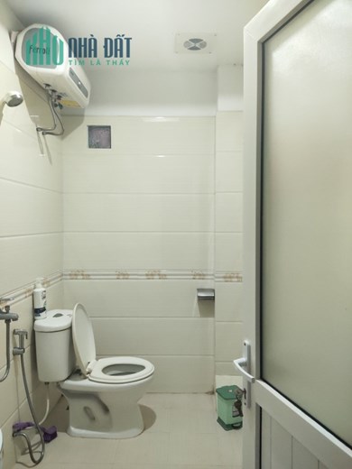 Bán nhà ngõ 22 Tôn Thất Tùng dt 43 m2 x 7 t có 12 phòng cho thuê giá 6,3 tỷ