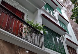Cần bán gấp nhà Nguyên Hồng, Q. Đống Đa. + DT 90m² x 6 Tầng thang máy giá 29 tỷ